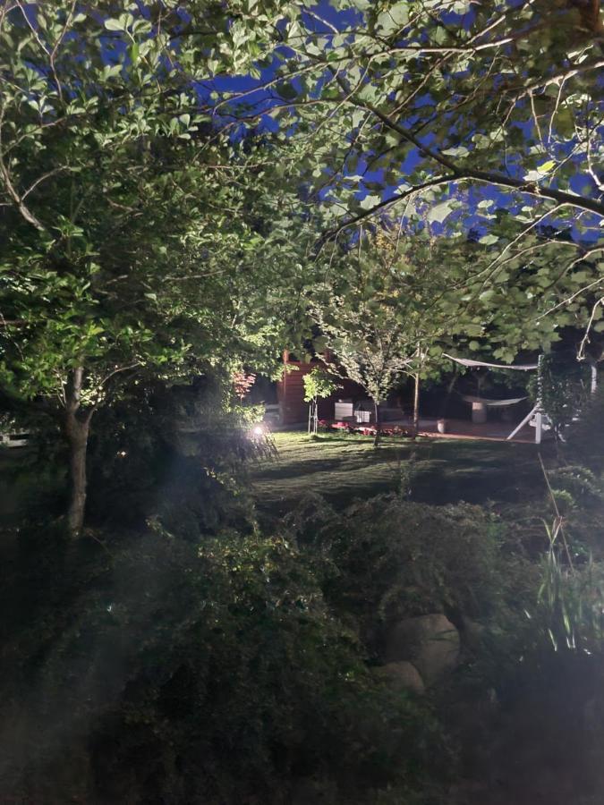 Dworek Sw.Antoniego Slawutowo Esterno foto